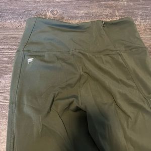 Fabletics utility legging | small